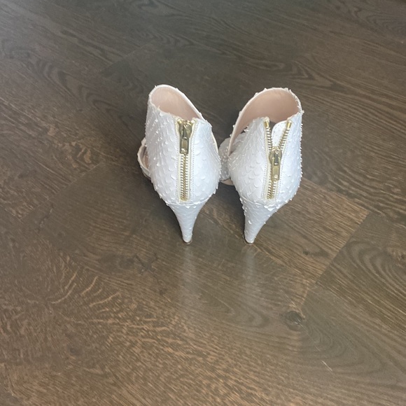 LOEFFLER RANDALL white anaconda sandal heels with zipper back - sz 7.5 - Picture 2 of 3